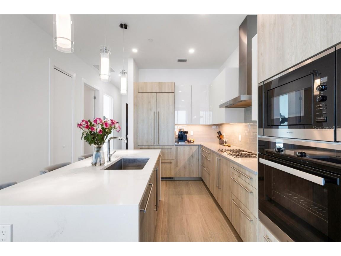 33 S Palm Avenue #1503 Sarasota FL 34236 A4674241 image6