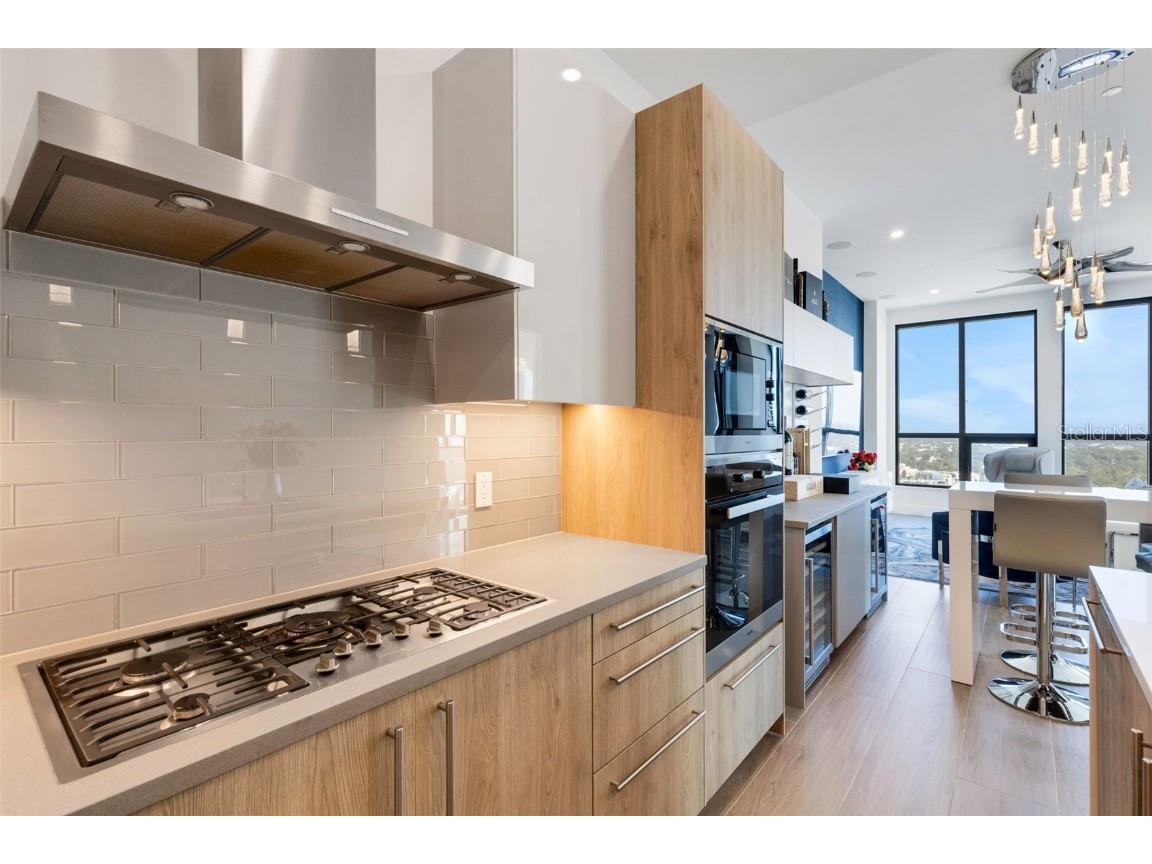 33 S Palm Avenue #1503 Sarasota FL 34236 A4674241 image8