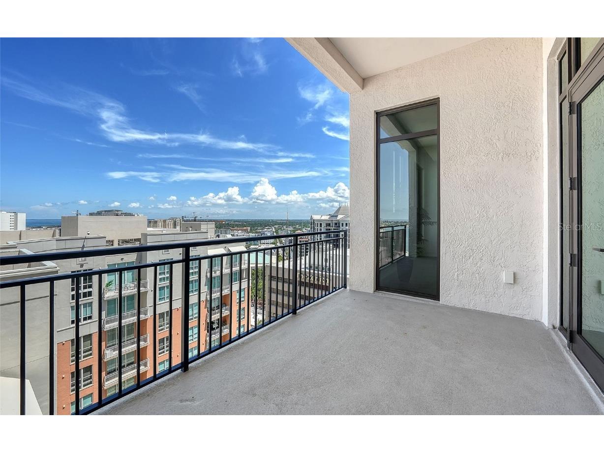 33 S Palm Avenue #1601 Sarasota FL 34236 A4659041 image32