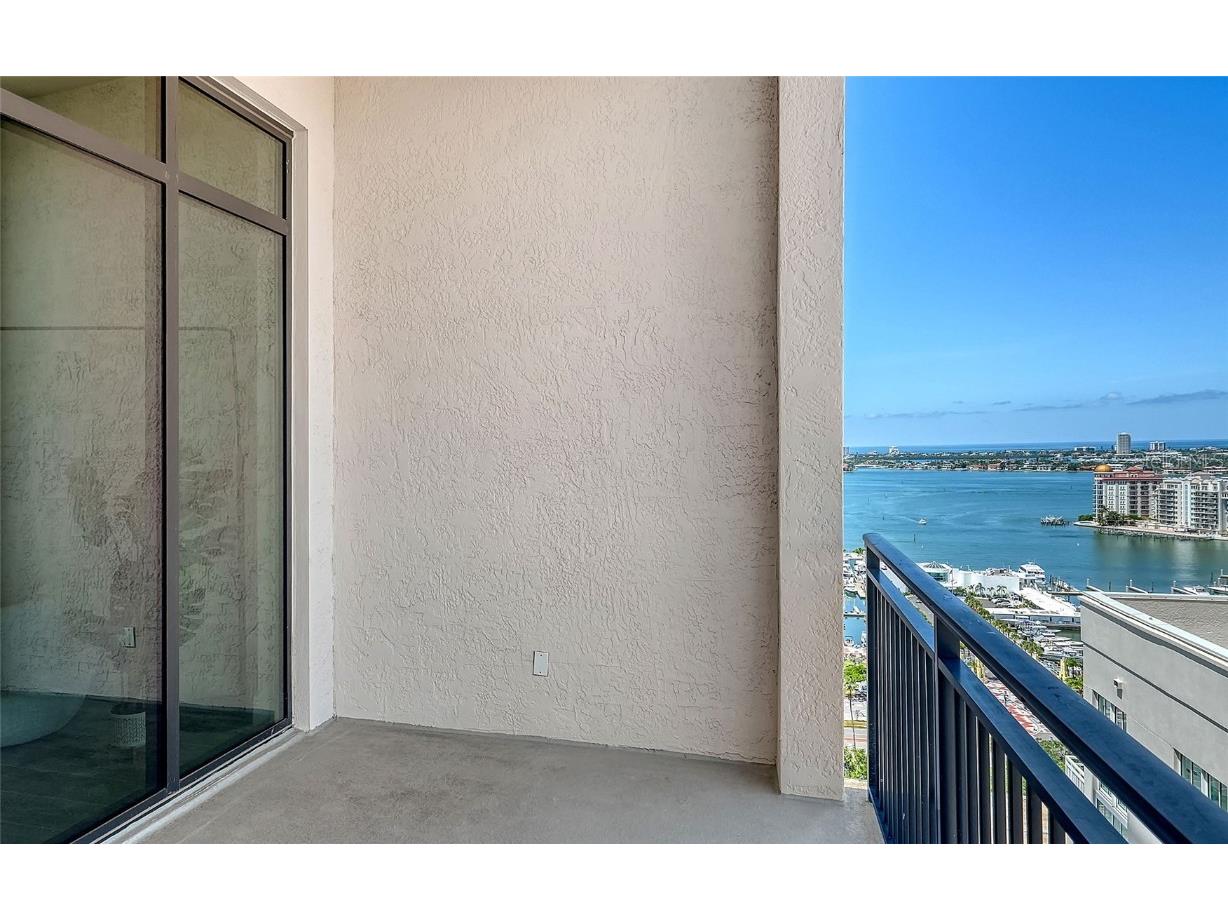 33 S Palm Avenue #1601 Sarasota FL 34236 A4659041 image33