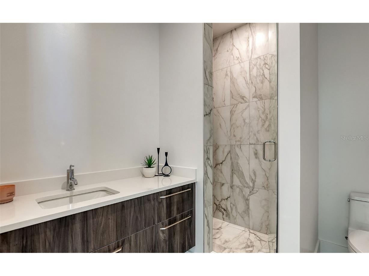 33 S Palm Avenue #1601 Sarasota FL 34236 A4659041 image38