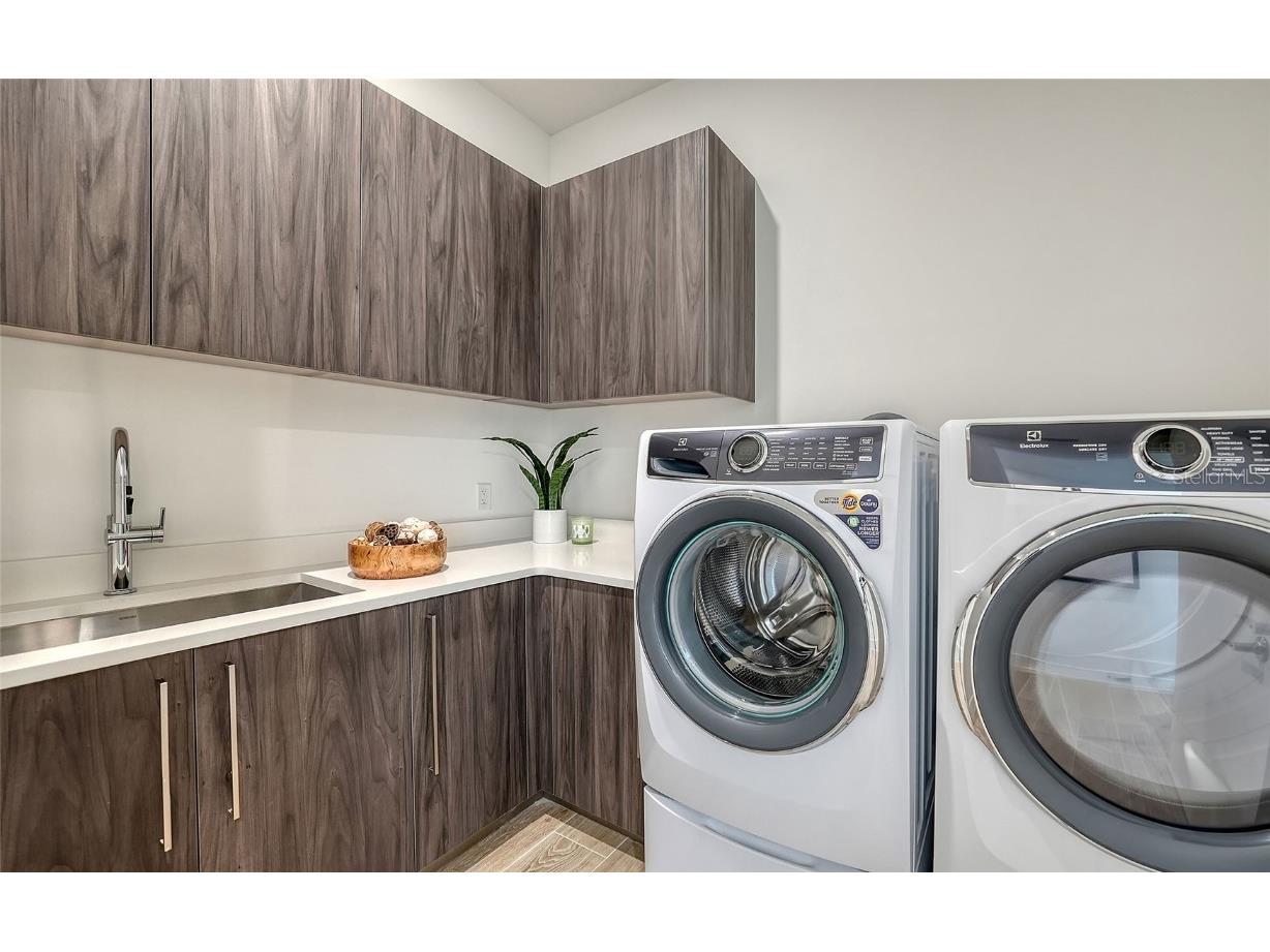 33 S Palm Avenue #1601 Sarasota FL 34236 A4659041 image39