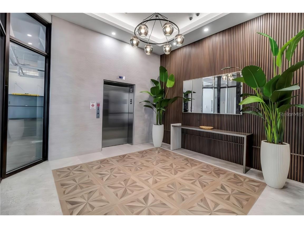 33 S Palm Avenue #1601 Sarasota FL 34236 A4659041 image40