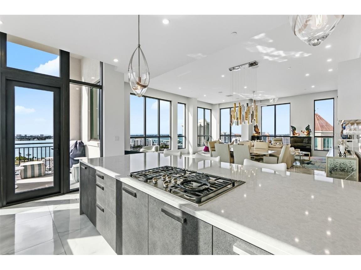 33 S Palm Avenue #1701 Sarasota FL 34236 - SARASOTA BAY/GULF OF MEXICO A4674550 image22