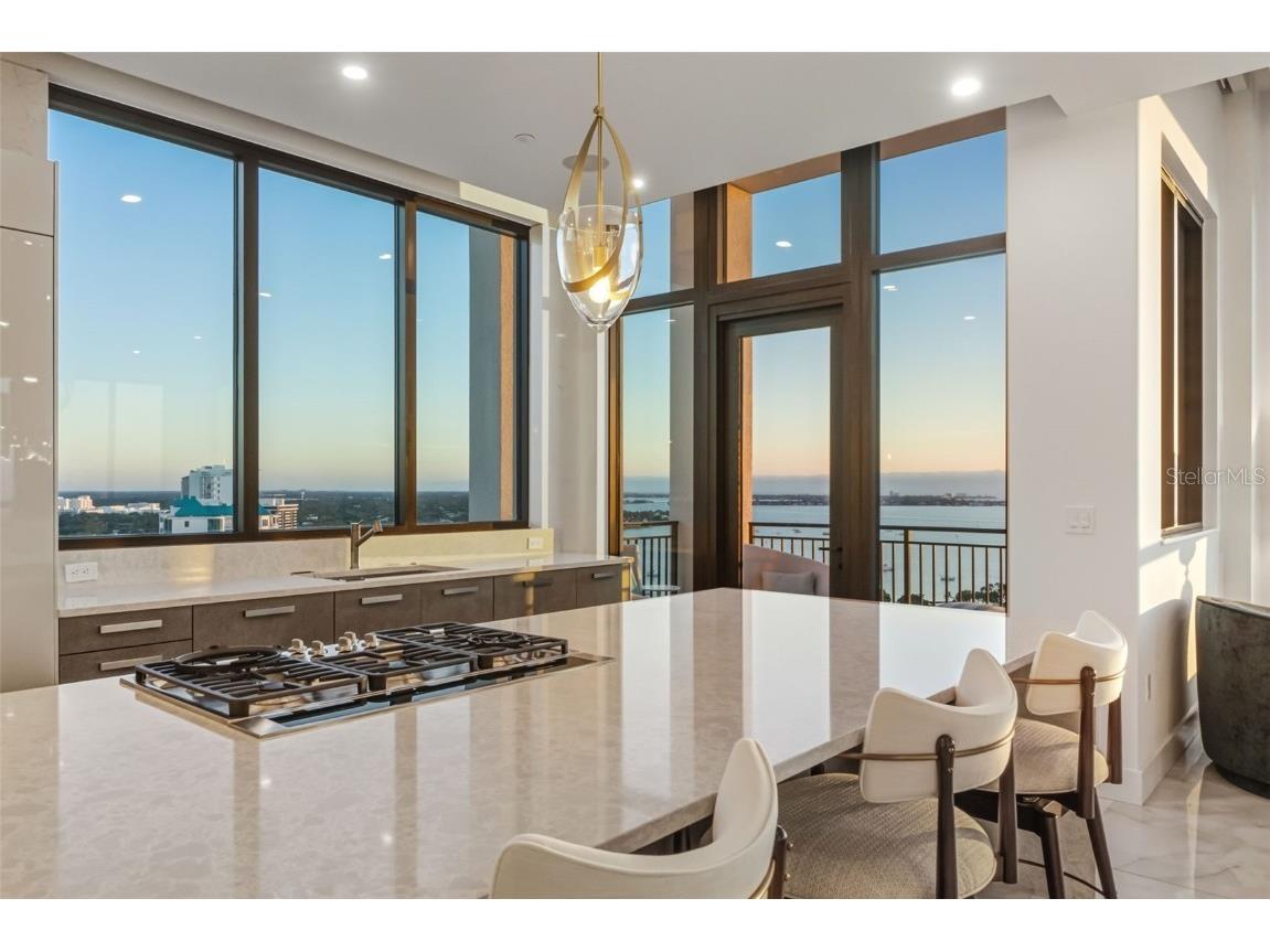 33 S Palm Avenue #1701 Sarasota FL 34236 - SARASOTA BAY/GULF OF MEXICO A4674550 image26