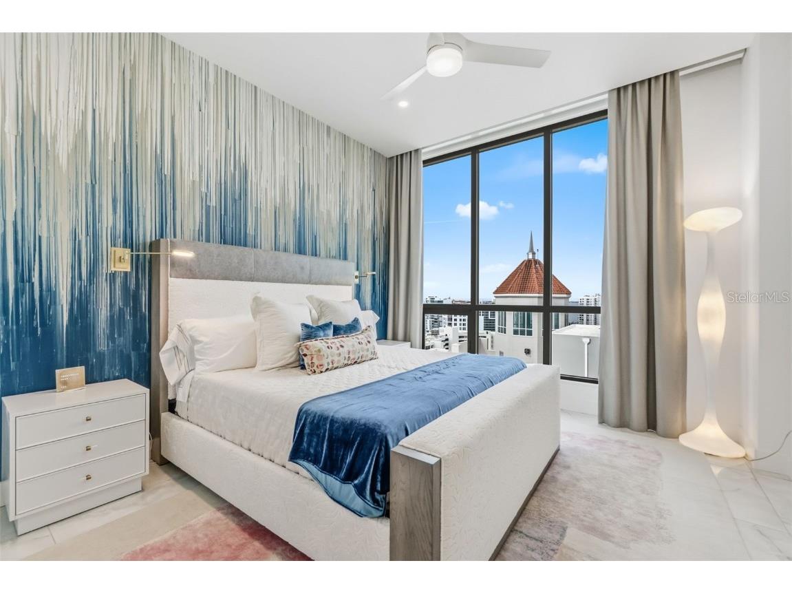 33 S Palm Avenue #1701 Sarasota FL 34236 - SARASOTA BAY/GULF OF MEXICO A4674550 image37