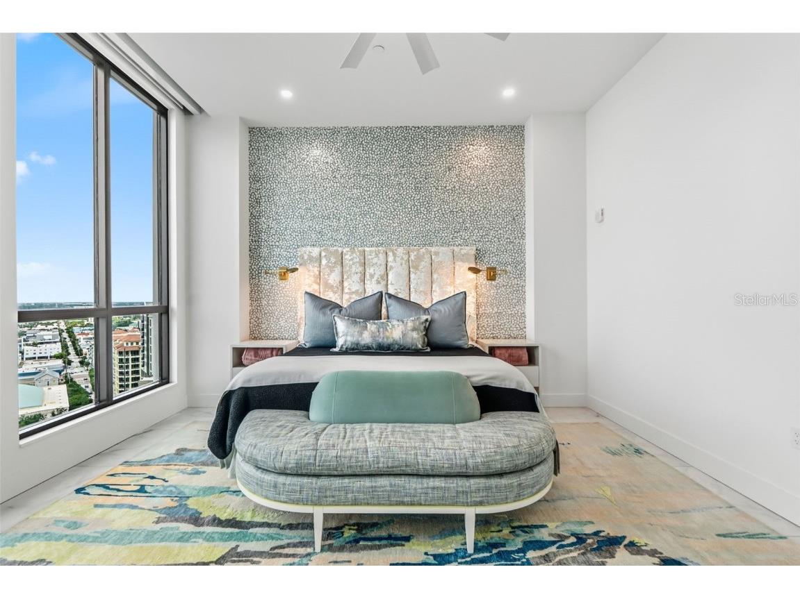 33 S Palm Avenue #1701 Sarasota FL 34236 - SARASOTA BAY/GULF OF MEXICO A4674550 image39