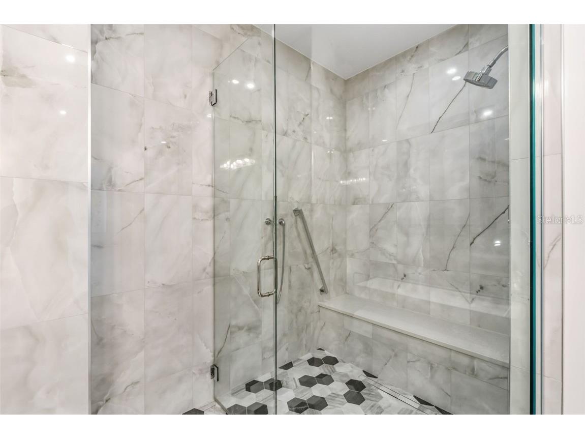 33 S Palm Avenue #1701 Sarasota FL 34236 - SARASOTA BAY/GULF OF MEXICO A4674550 image43