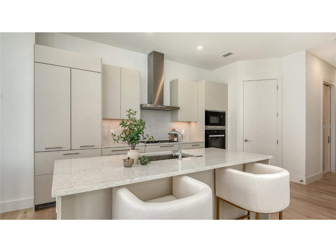 33 S Palm Avenue #1702 Sarasota FL 34236 - SARASOTA BAY A4669307 image14