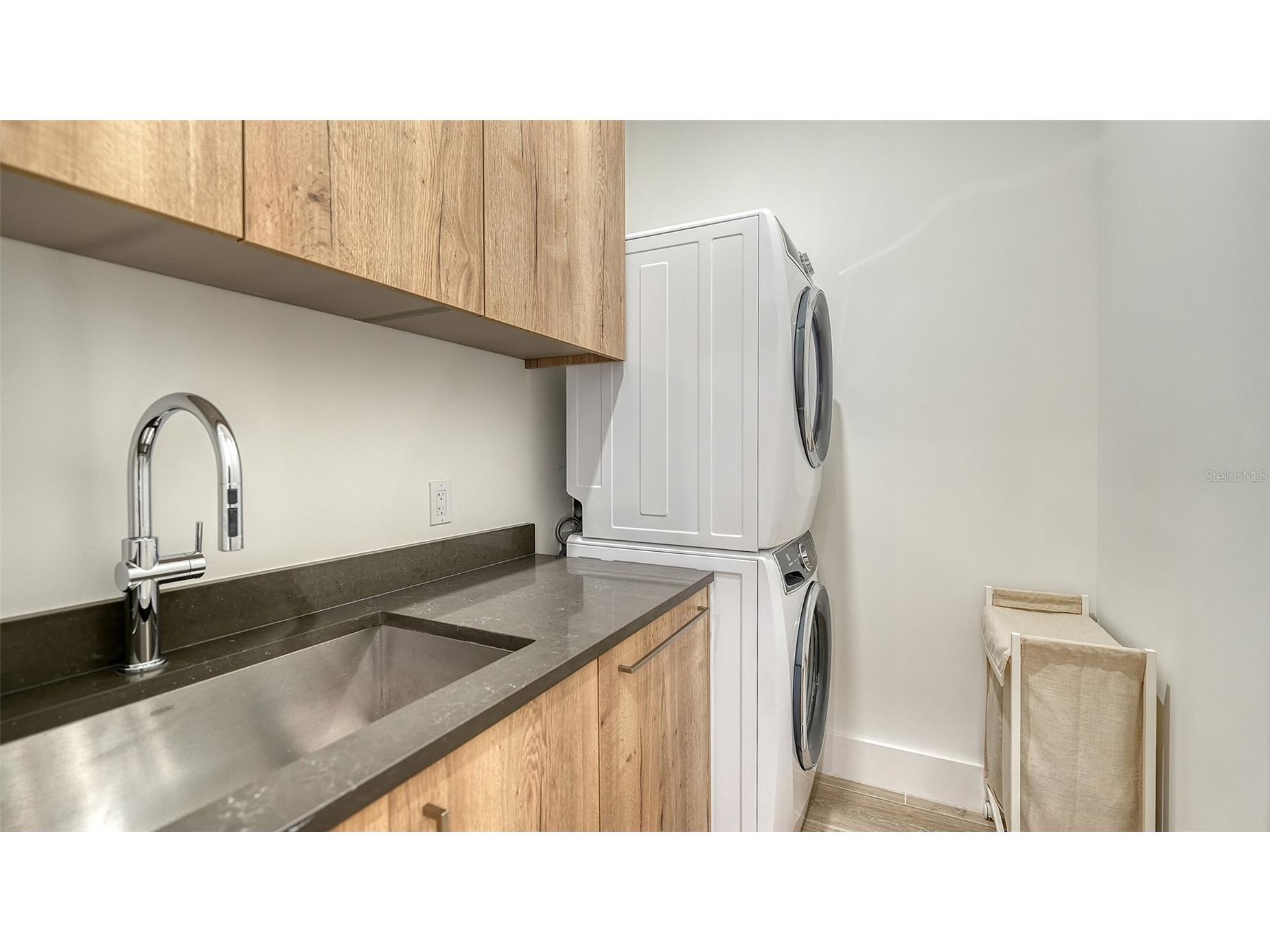 33 S Palm Avenue #701 Sarasota FL 34236 A4666950 image32