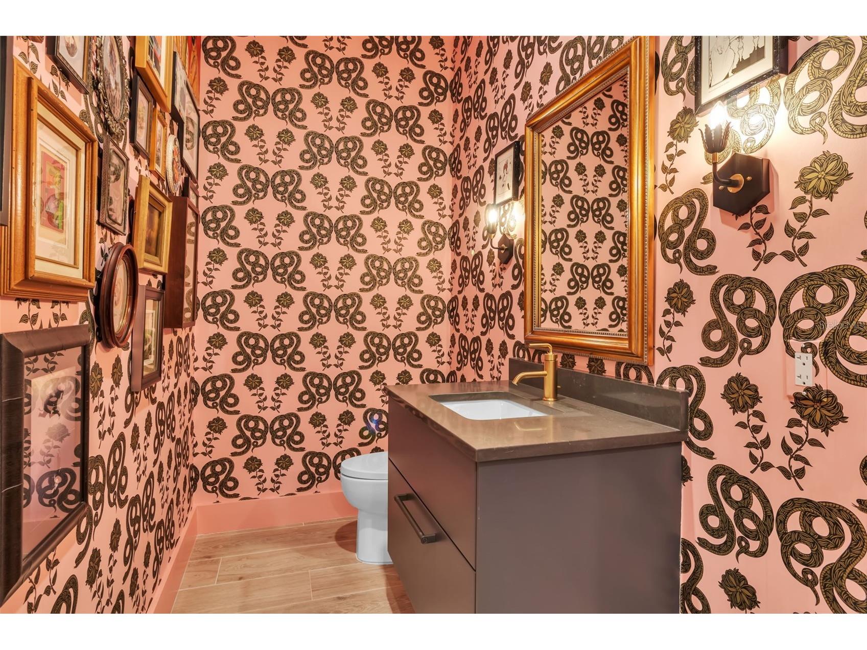 33 S Palm Avenue #701 Sarasota FL 34236 A4692948 image27