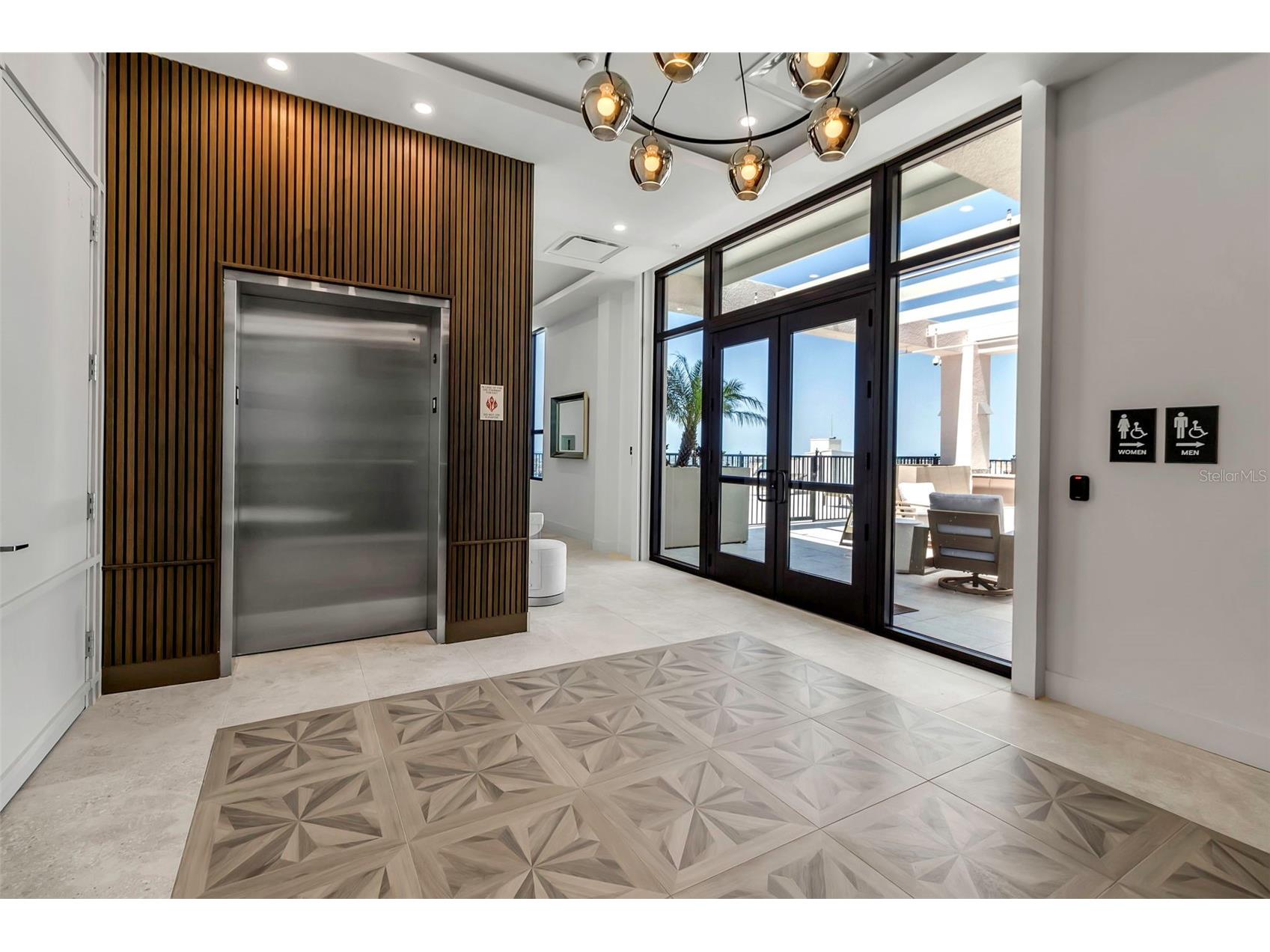 33 S Palm Avenue #701 Sarasota FL 34236 A4692948 image40