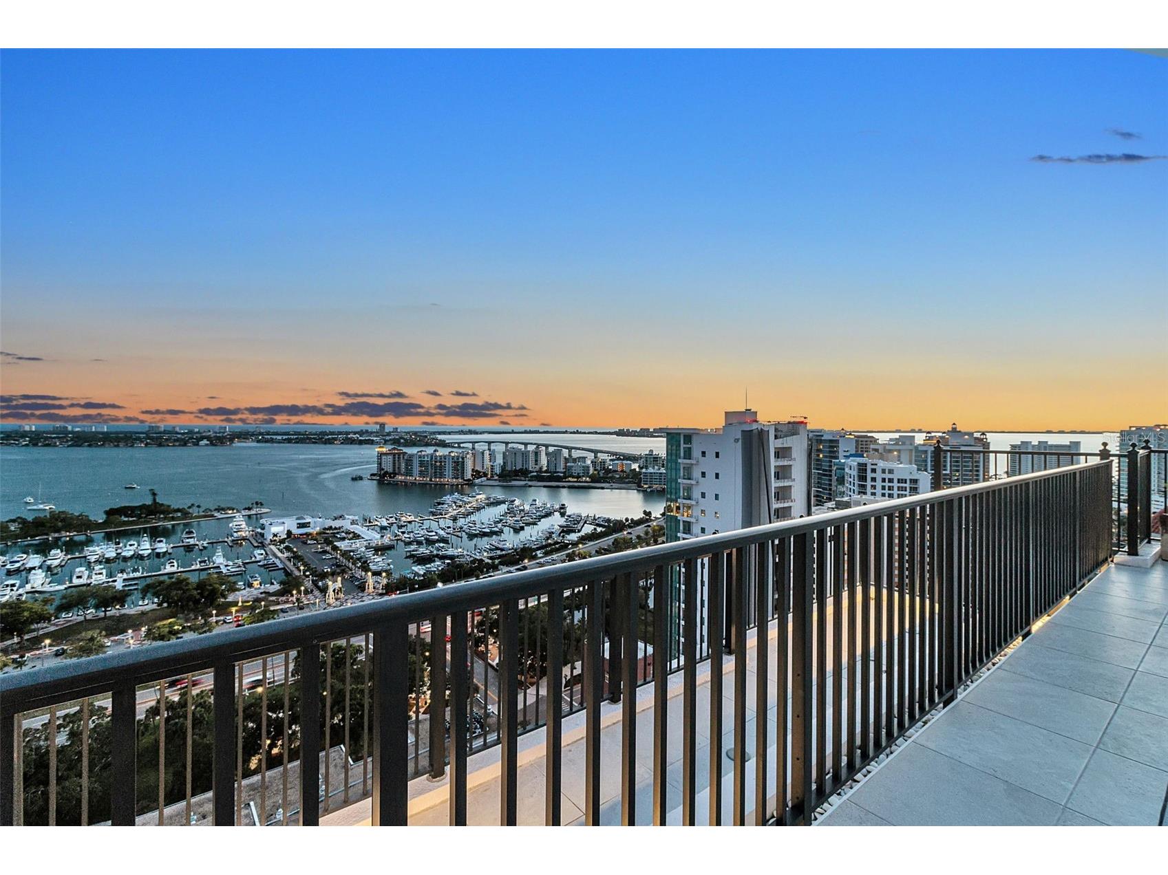 33 S Palm Avenue #701 Sarasota FL 34236 A4692948 image46