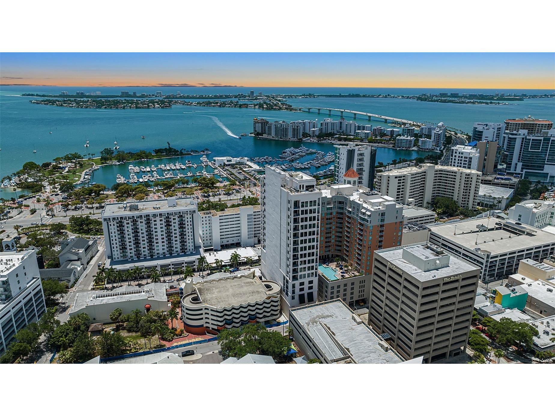 33 S Palm Avenue #701 Sarasota FL 34236 A4692948 image60