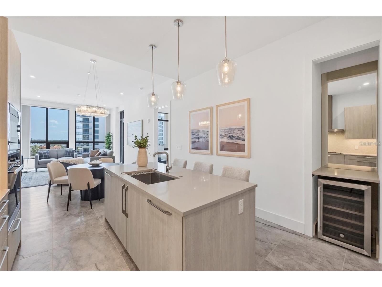 33 S Palm Avenue #704 Sarasota FL 34236 A4692169 image12
