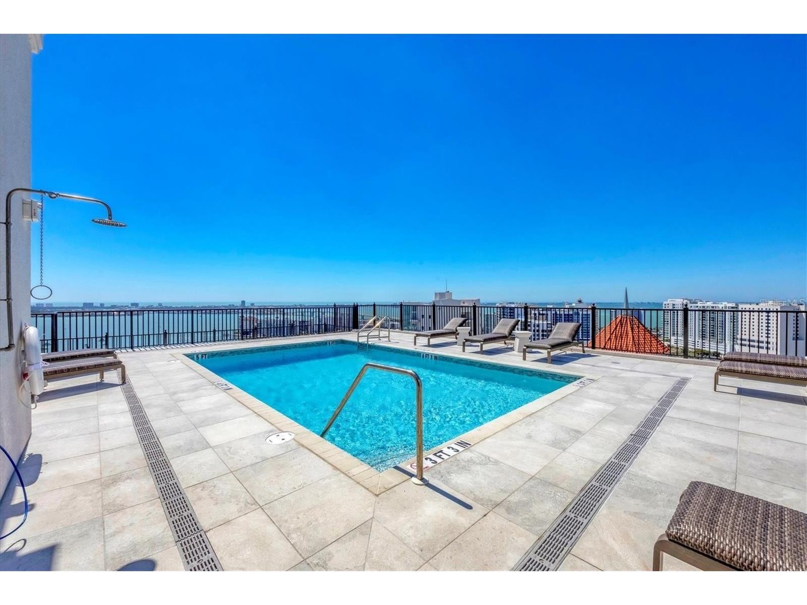 33 S Palm Avenue #704 Sarasota FL 34236 A4692169 image45