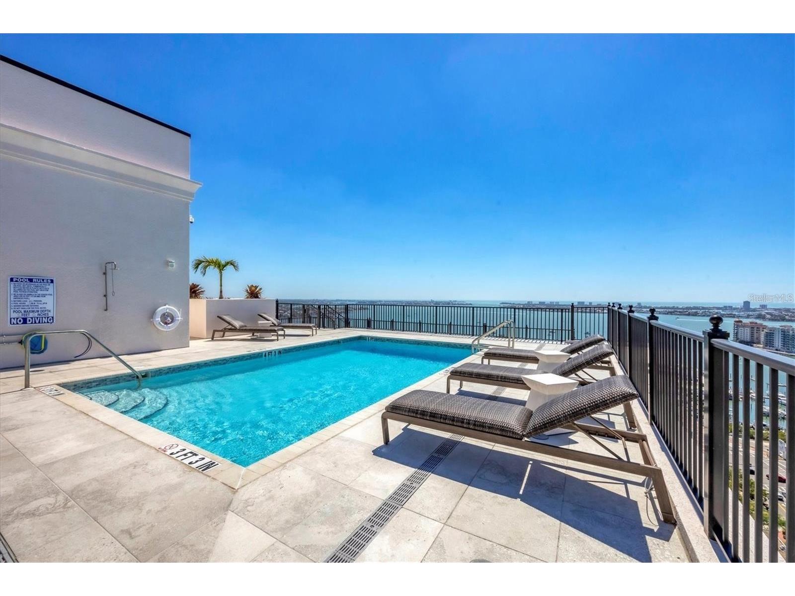 33 S Palm Avenue #704 Sarasota FL 34236 A4692169 image46