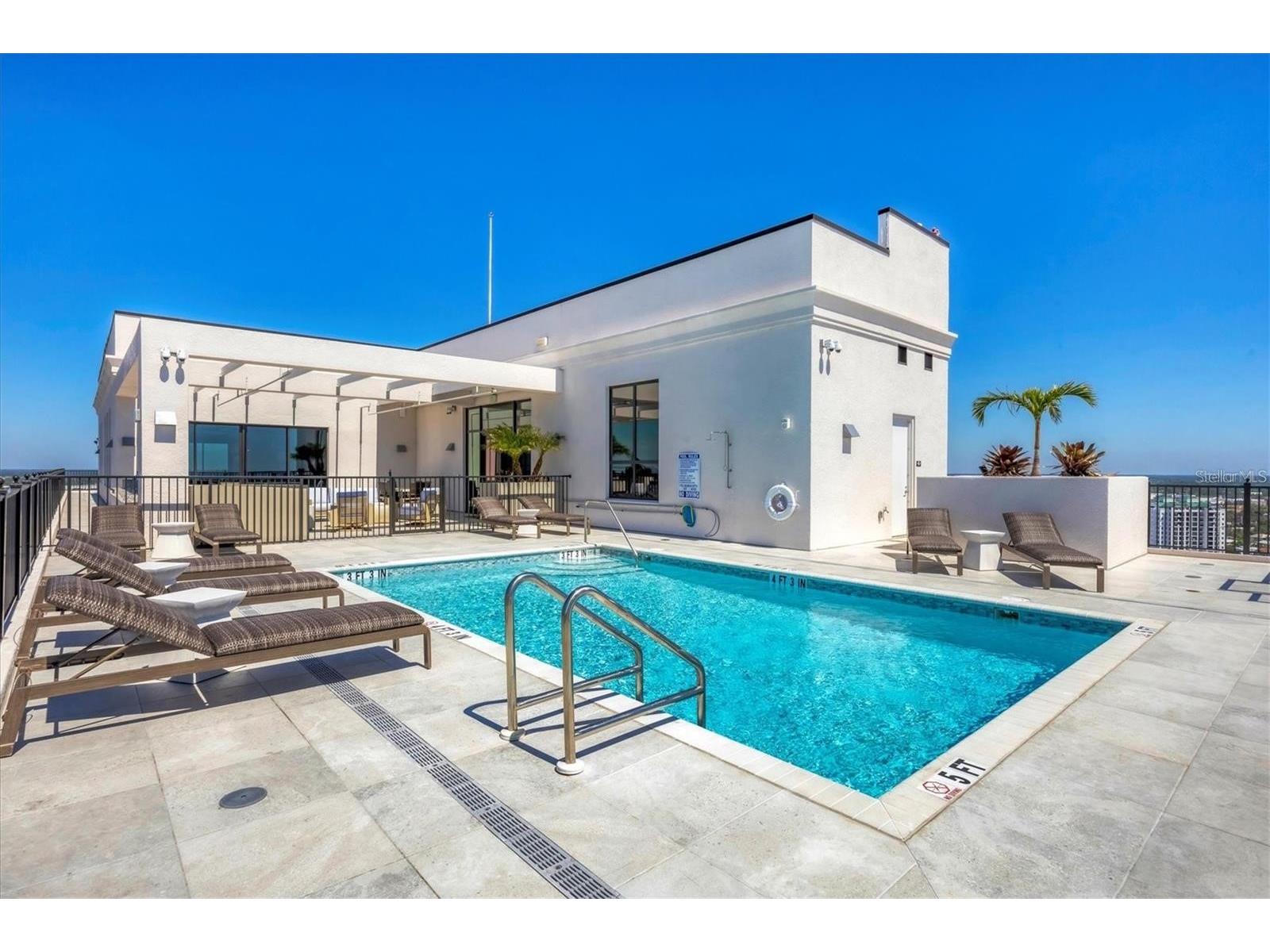 33 S Palm Avenue #704 Sarasota FL 34236 A4692169 image48