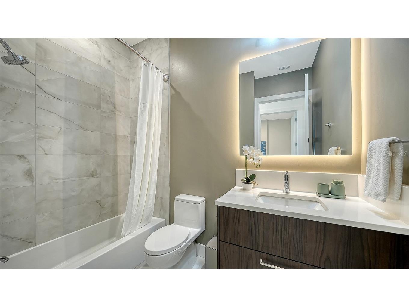 33 S Palm Avenue #803 Sarasota FL 34236 A4671344 image26