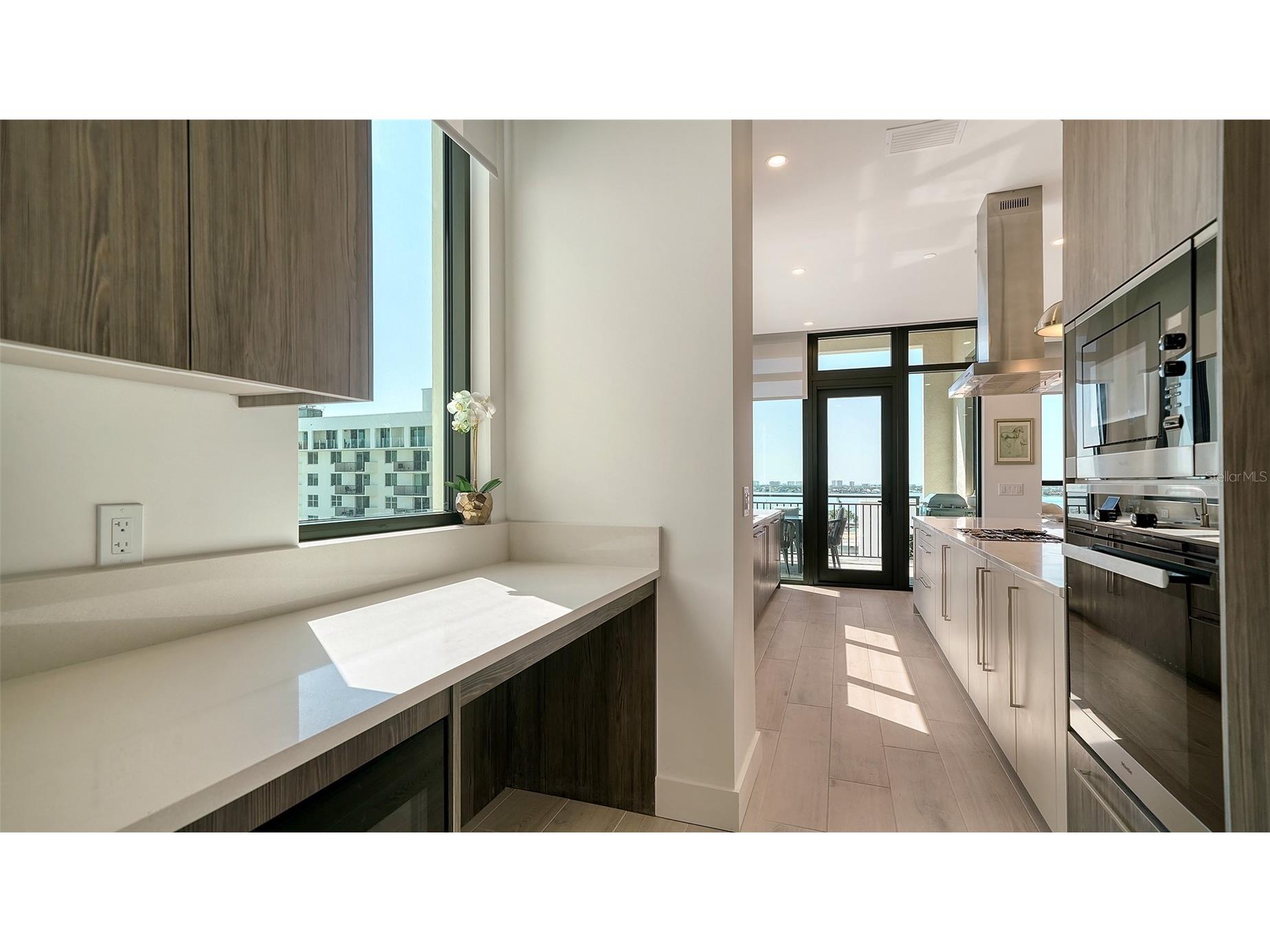 33 S Palm Avenue #901 Sarasota FL 34236 A4695811 image13
