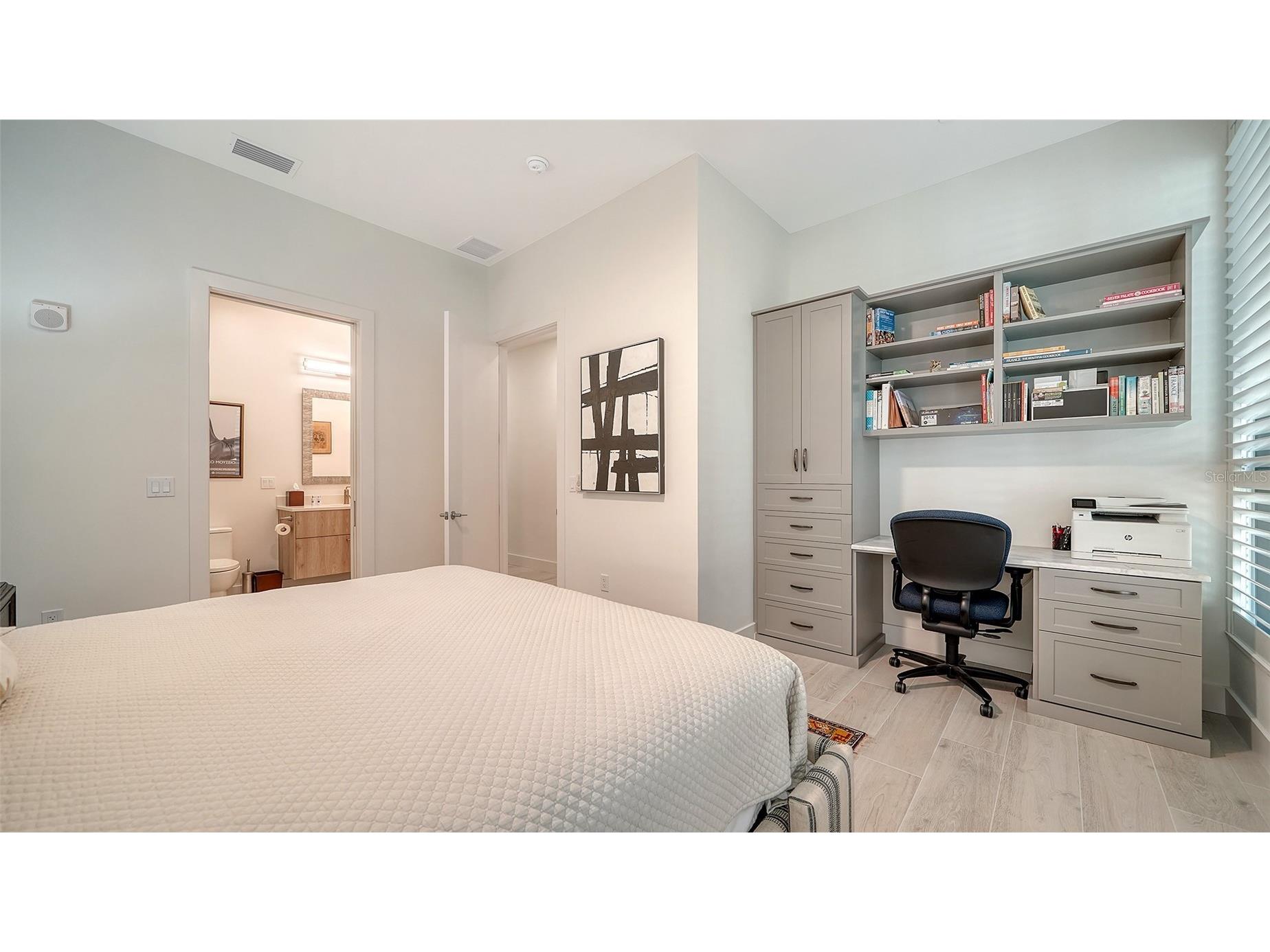 33 S Palm Avenue #901 Sarasota FL 34236 A4695811 image31