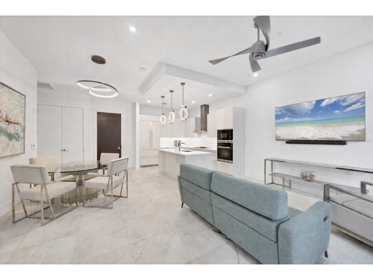 33 S Palm Avenue #902 Sarasota FL 34236 A4678251 image4