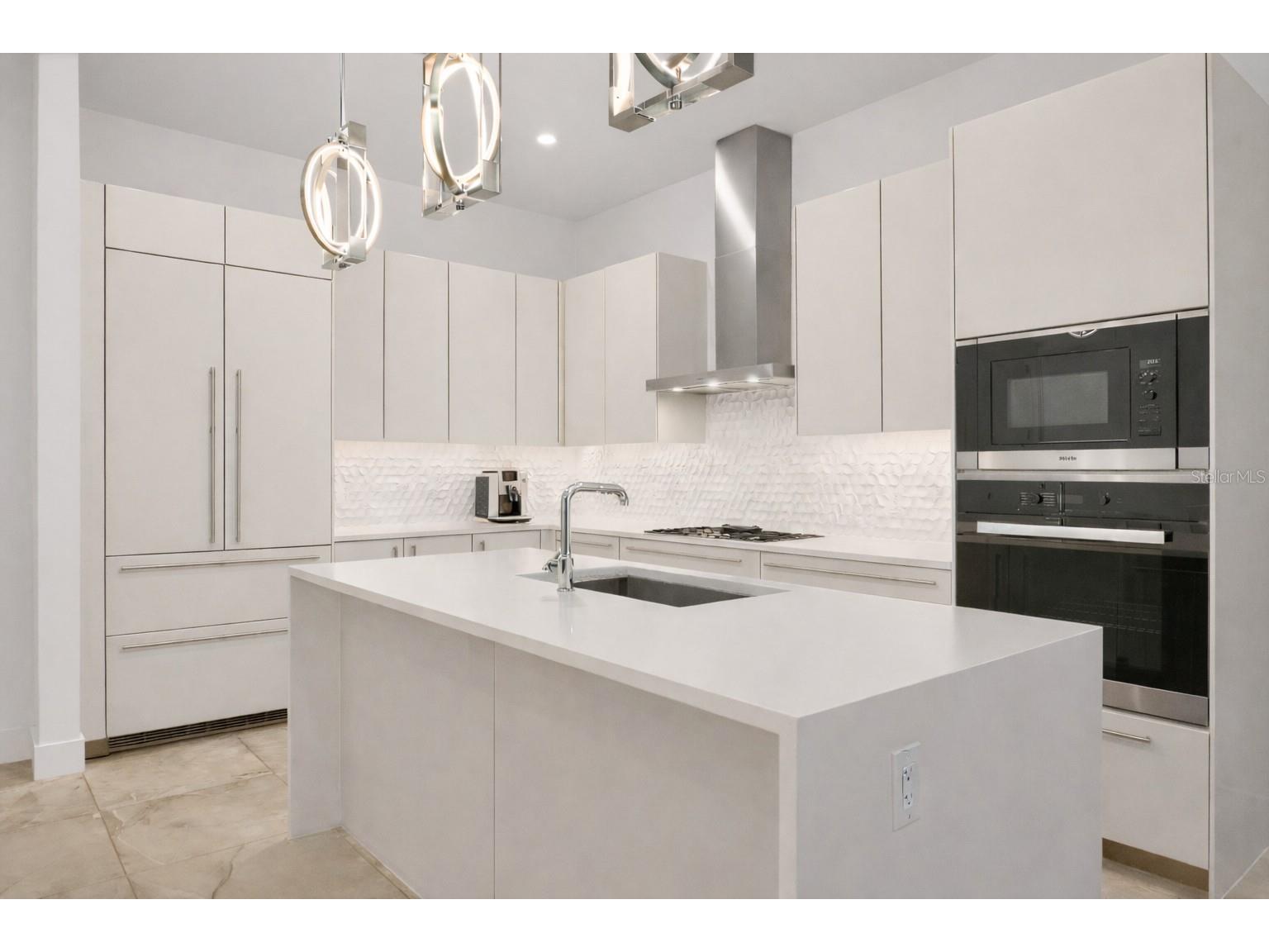 33 S Palm Avenue #902 Sarasota FL 34236 A4678251 image7