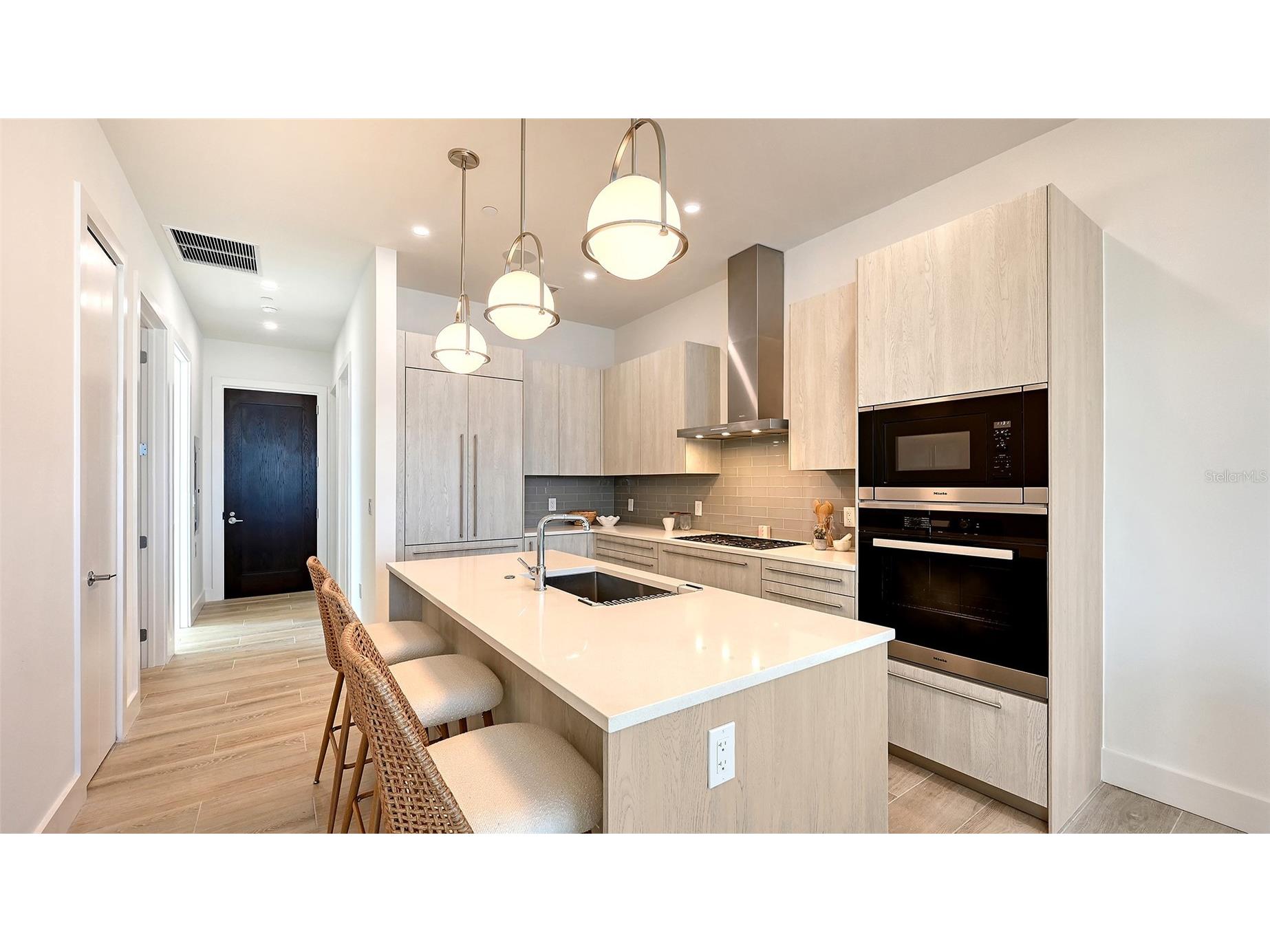 33 S Palm Avenue #904 Sarasota FL 34236 A4680271 image9