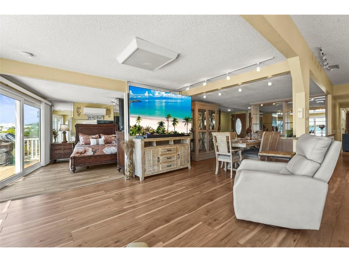 33 Starboard Drive Venice FL 34285 - ROBERTS BAY & INTRACOASTAL WW A4665399 image12