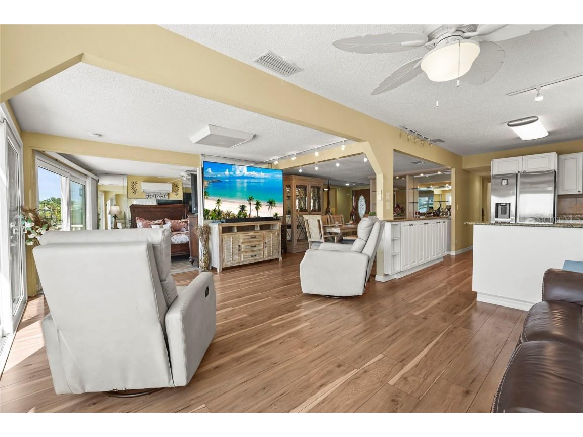 33 Starboard Drive Venice FL 34285 - ROBERTS BAY & INTRACOASTAL WW A4665399 image13