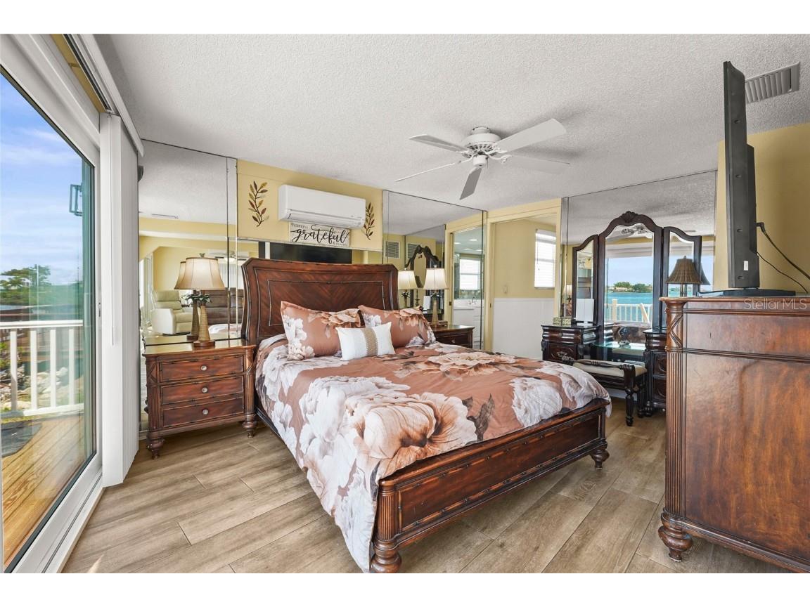 33 Starboard Drive Venice FL 34285 - ROBERTS BAY & INTRACOASTAL WW A4665399 image26