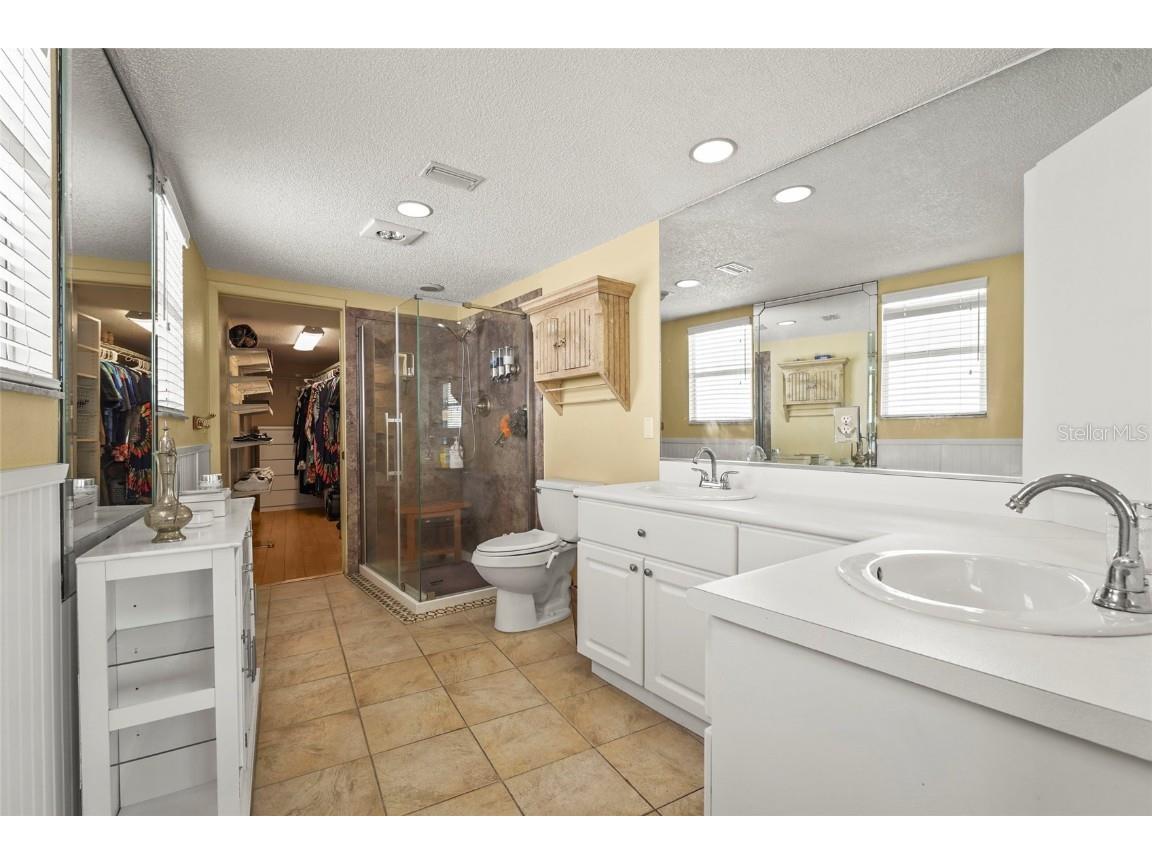 33 Starboard Drive Venice FL 34285 - ROBERTS BAY & INTRACOASTAL WW A4665399 image31