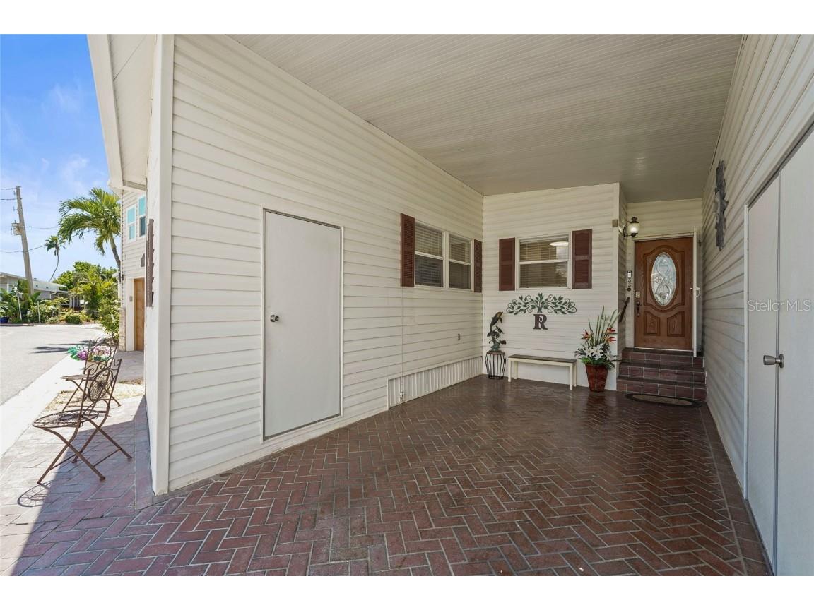 33 Starboard Drive Venice FL 34285 - ROBERTS BAY & INTRACOASTAL WW A4665399 image5