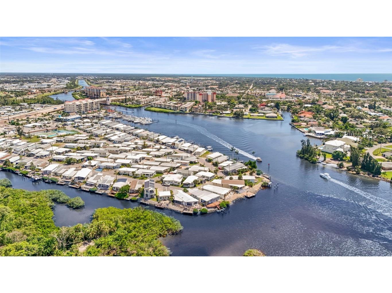 33 Starboard Drive Venice FL 34285 - ROBERTS BAY & INTRACOASTAL WW A4665399 image52