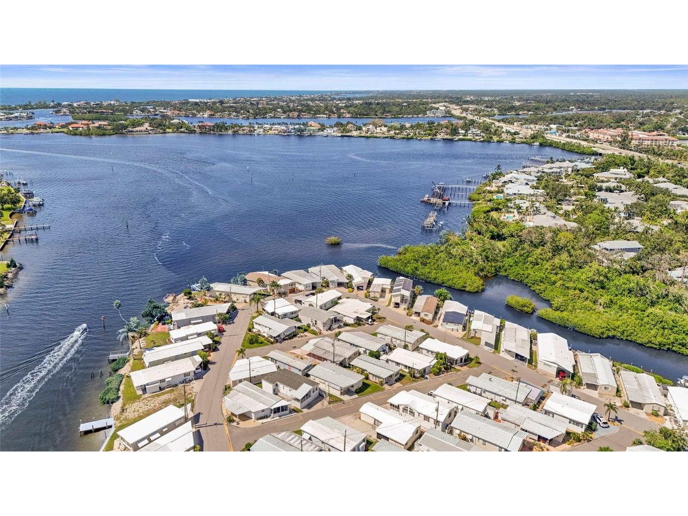 33 Starboard Drive Venice FL 34285 - ROBERTS BAY & INTRACOASTAL WW A4665399 image57