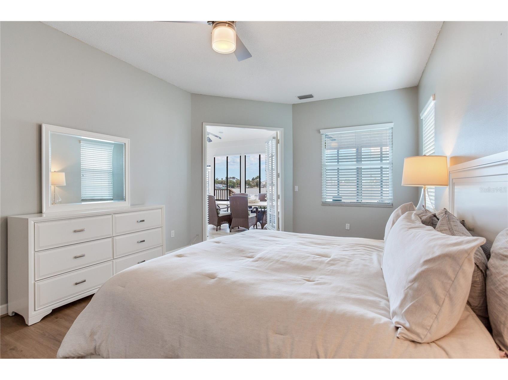 330 173rd Avenue E North Redington Beach FL 33708 - BOCA CIEGA BAY INTRACOASTAL TB8510521 image32