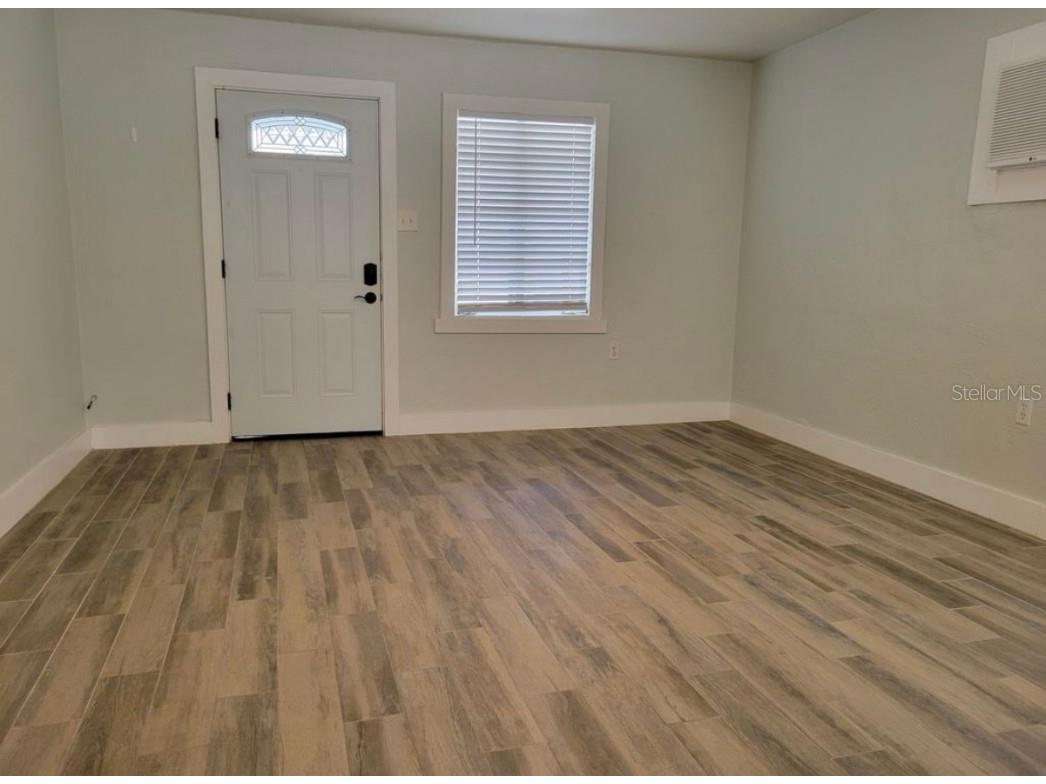 330 20th Avenue S Saint Petersburg FL 33705 TB8403232 image10