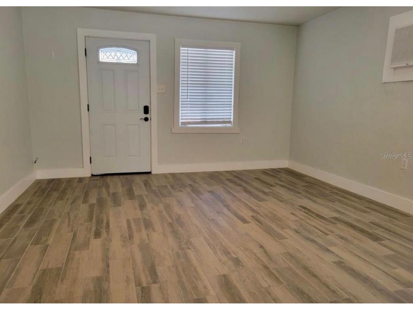 330 20th Avenue S Saint Petersburg FL 33705 TB8517074 image15