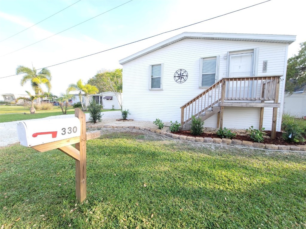 330 3rd Street Drive W Palmetto FL 34221 A4557867 image1