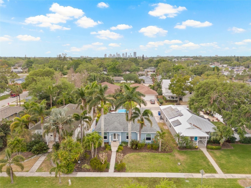 330 47th Avenue N Saint Petersburg FL 33703 TB8365867 image1