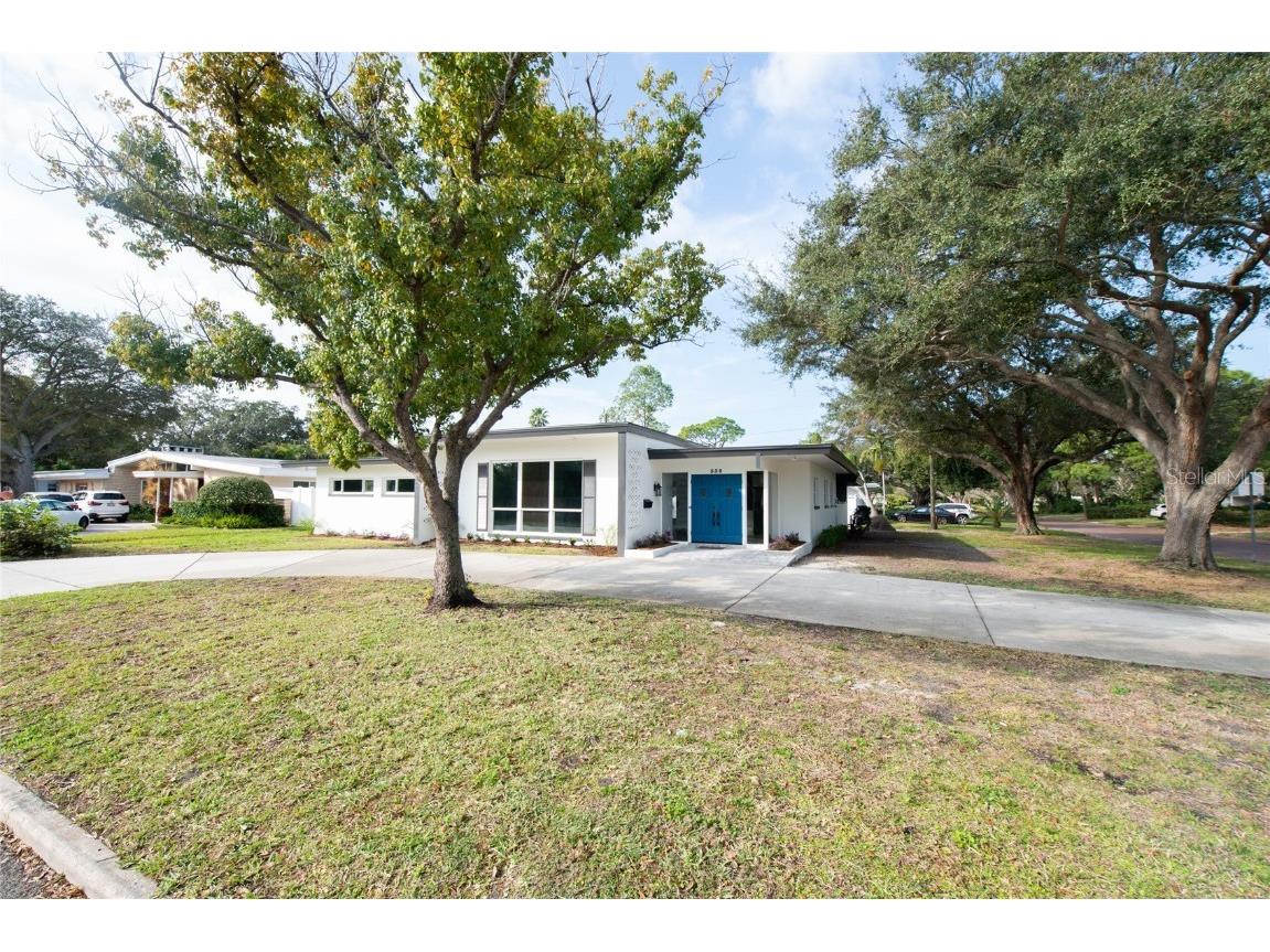 330 60th Street N Saint Petersburg FL 33710 U8188578 image1