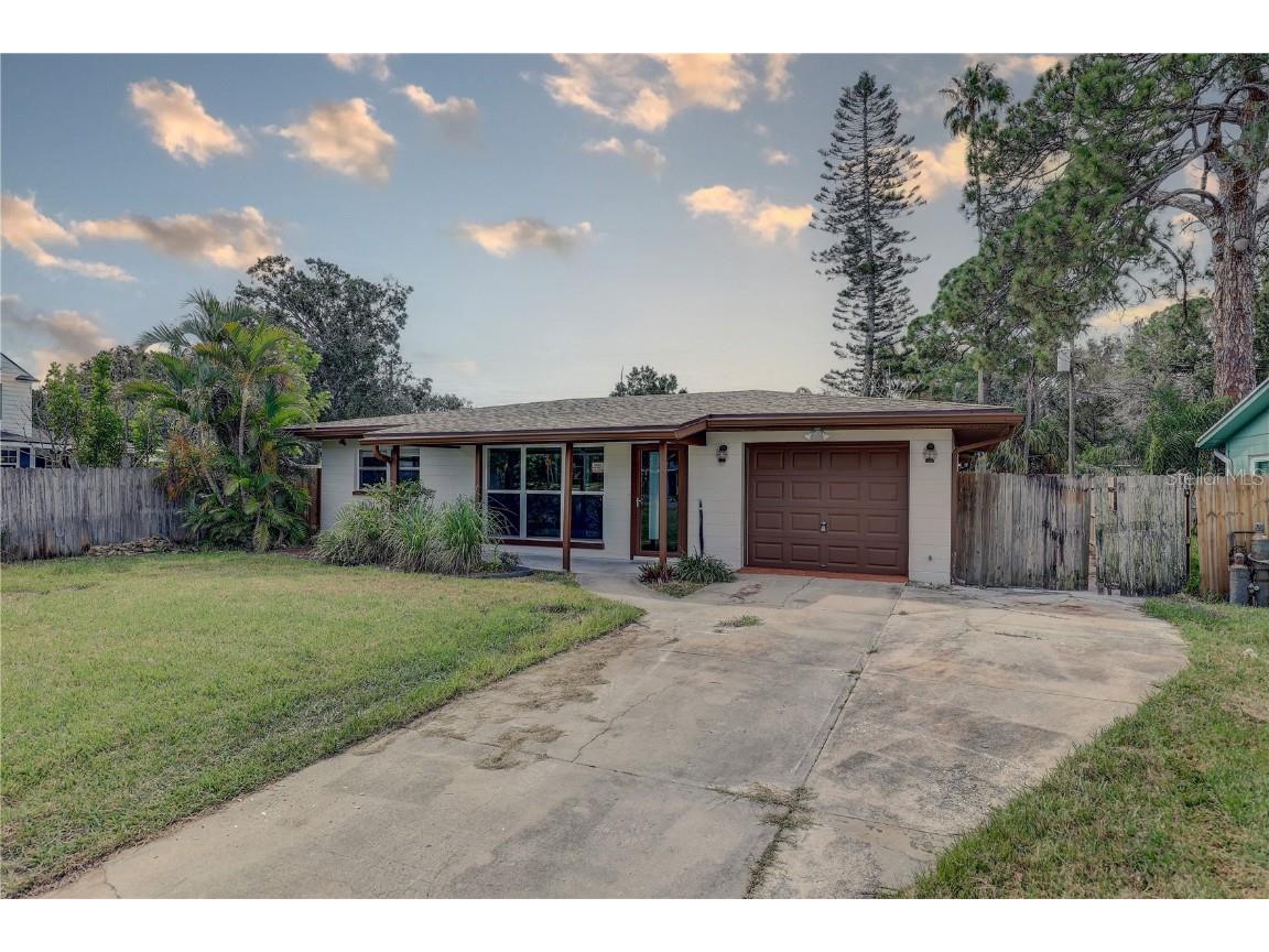 330 83rd Avenue NE Saint Petersburg FL 33702 TB8422380 image1