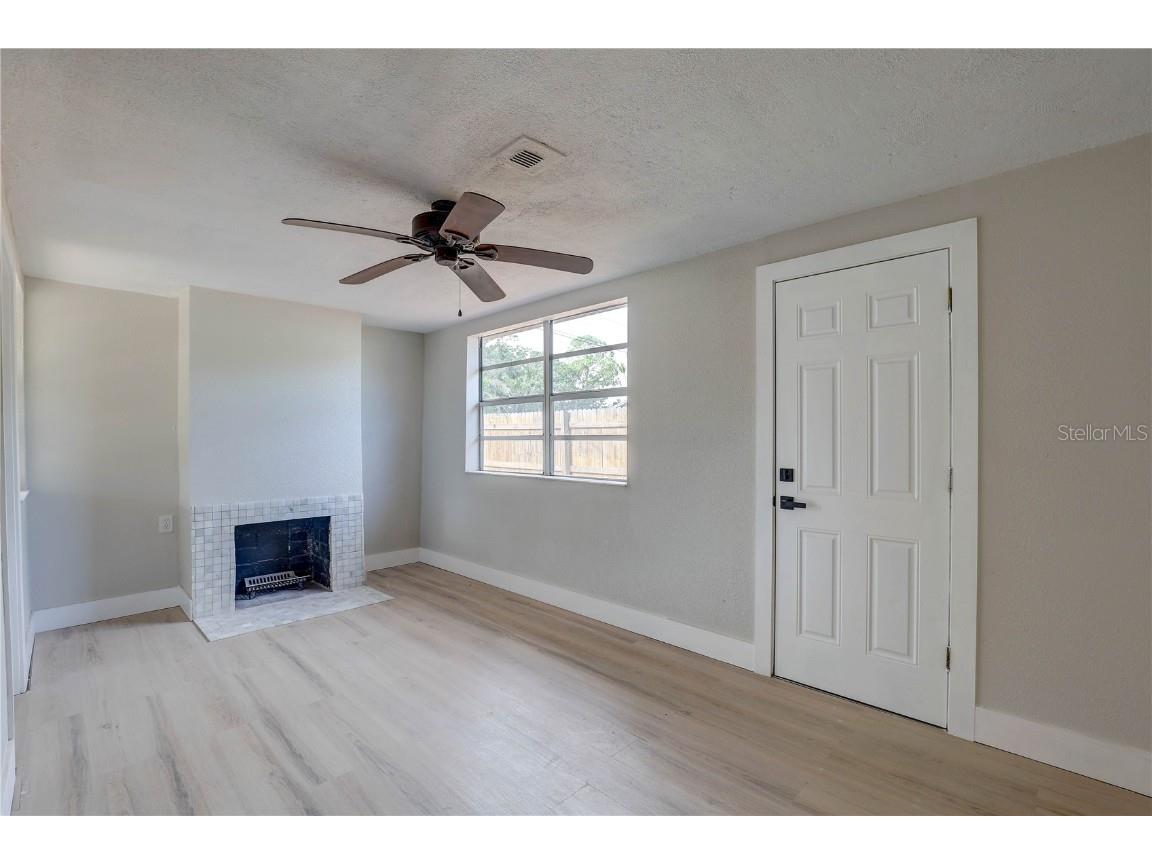 330 83rd Avenue NE Saint Petersburg FL 33702 TB8422380 image12