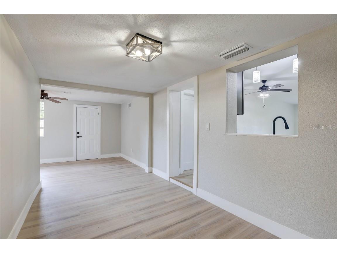 330 83rd Avenue NE Saint Petersburg FL 33702 TB8422380 image14