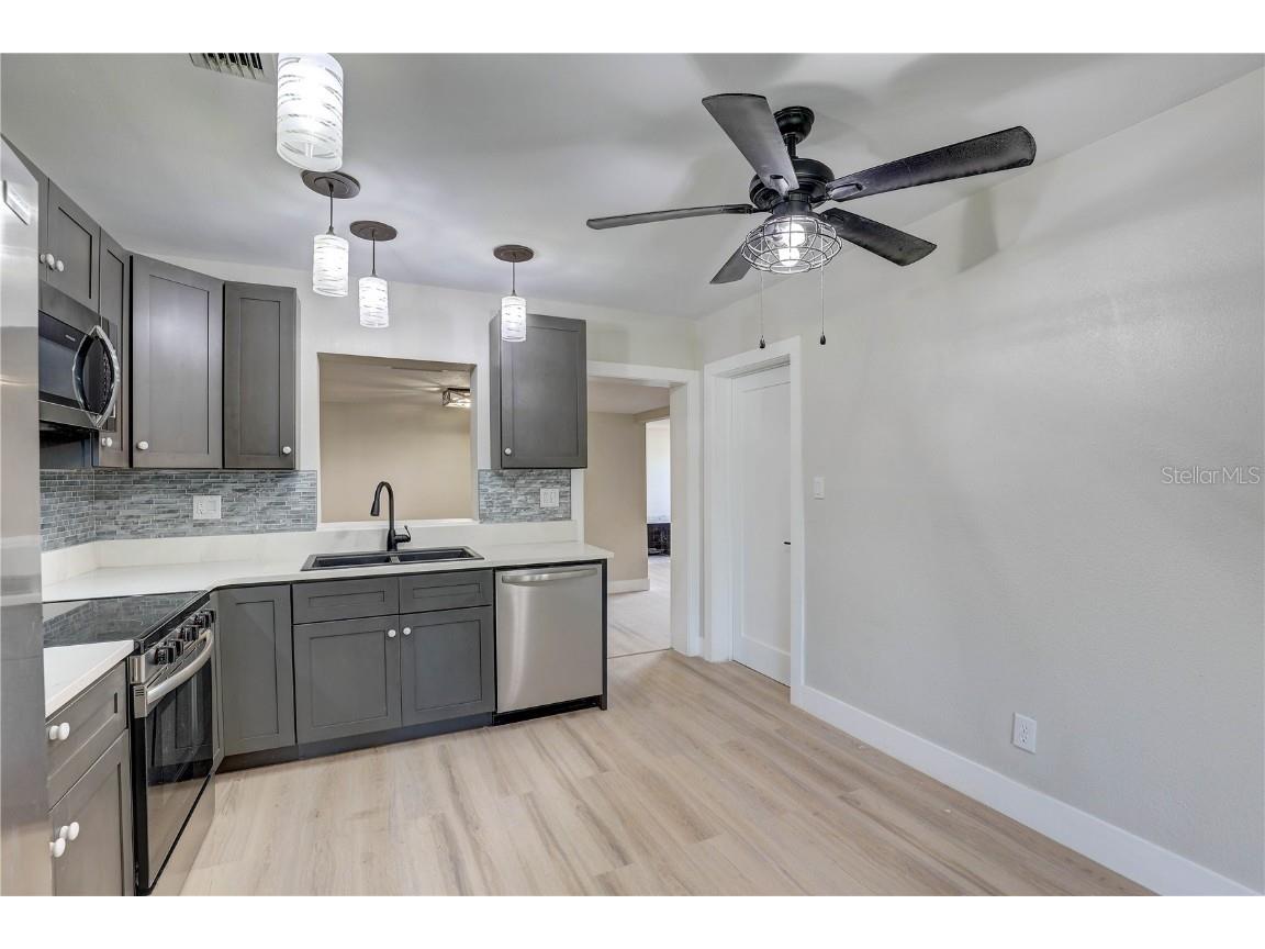 330 83rd Avenue NE Saint Petersburg FL 33702 TB8422380 image21