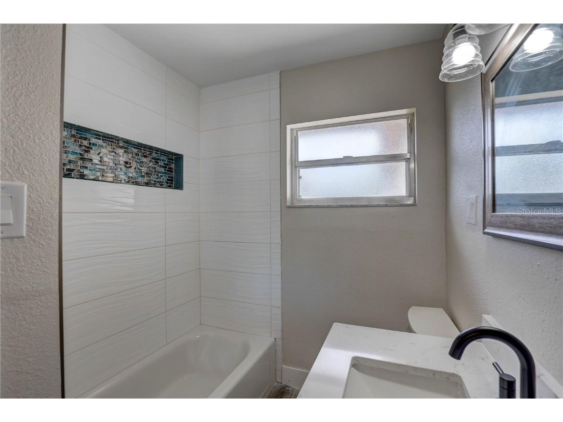 330 83rd Avenue NE Saint Petersburg FL 33702 TB8422380 image26