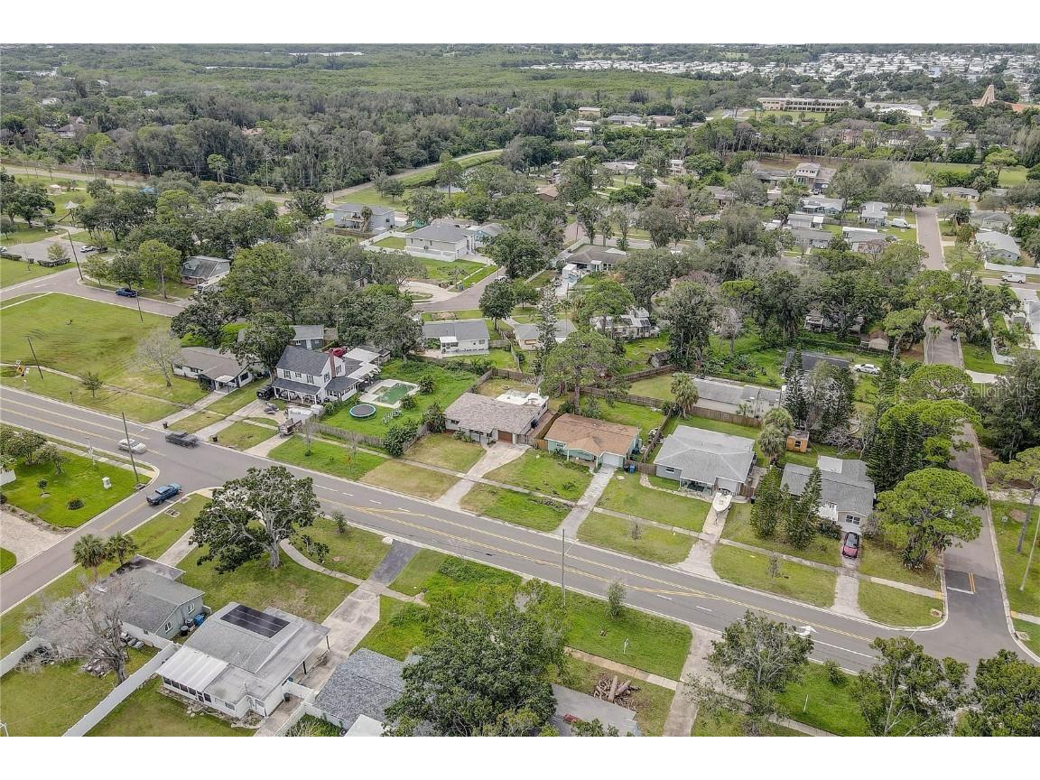 330 83rd Avenue NE Saint Petersburg FL 33702 TB8422380 image42