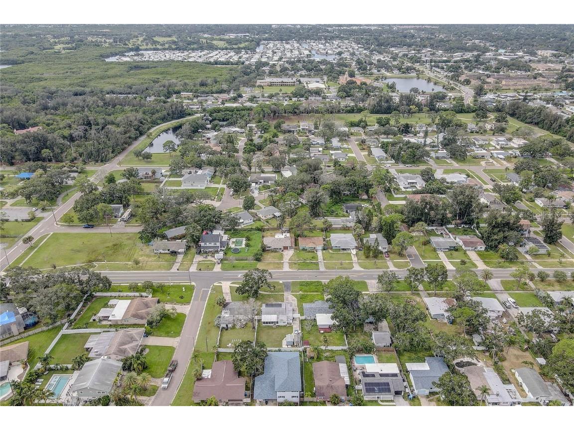 330 83rd Avenue NE Saint Petersburg FL 33702 TB8422380 image46
