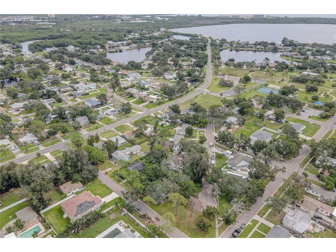330 83rd Avenue NE Saint Petersburg FL 33702 TB8422380 image50