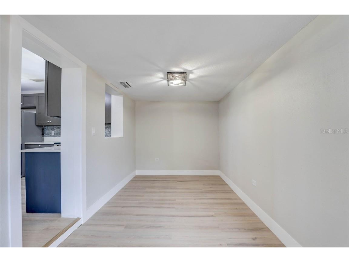 330 83rd Avenue NE Saint Petersburg FL 33702 TB8422380 image9